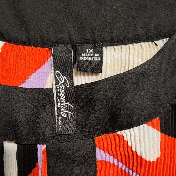 Colorful Abstract Women's Top - Picture 2 of 4